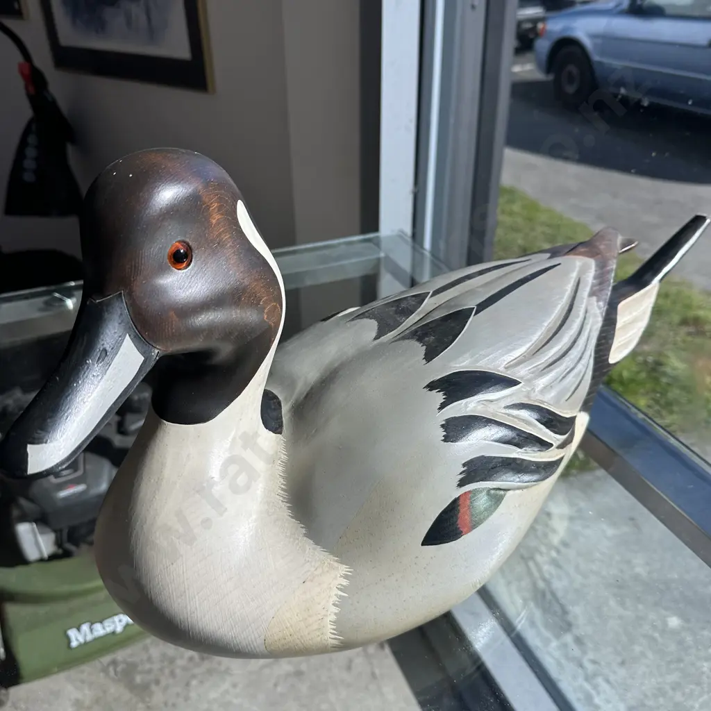 "Ducks Unlimited Canada"  hand crafted & painted by John Gewerth No.325 (International collection) Image 1++