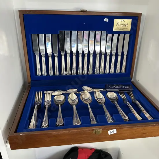 canteen of cutlery "Coronet 8 place service"