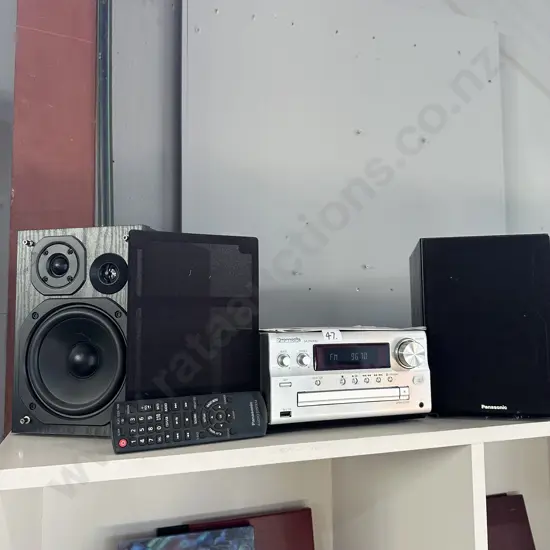 Panasonic shelf stereo
