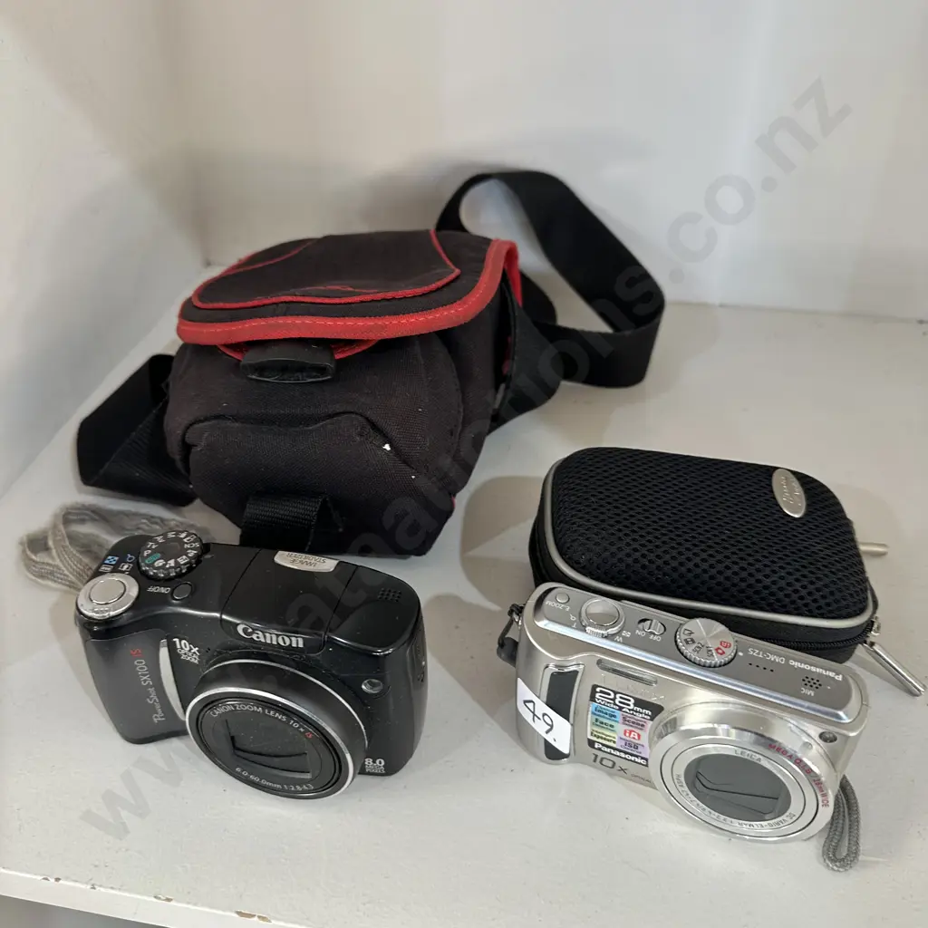 2 digital cameras Image 1++