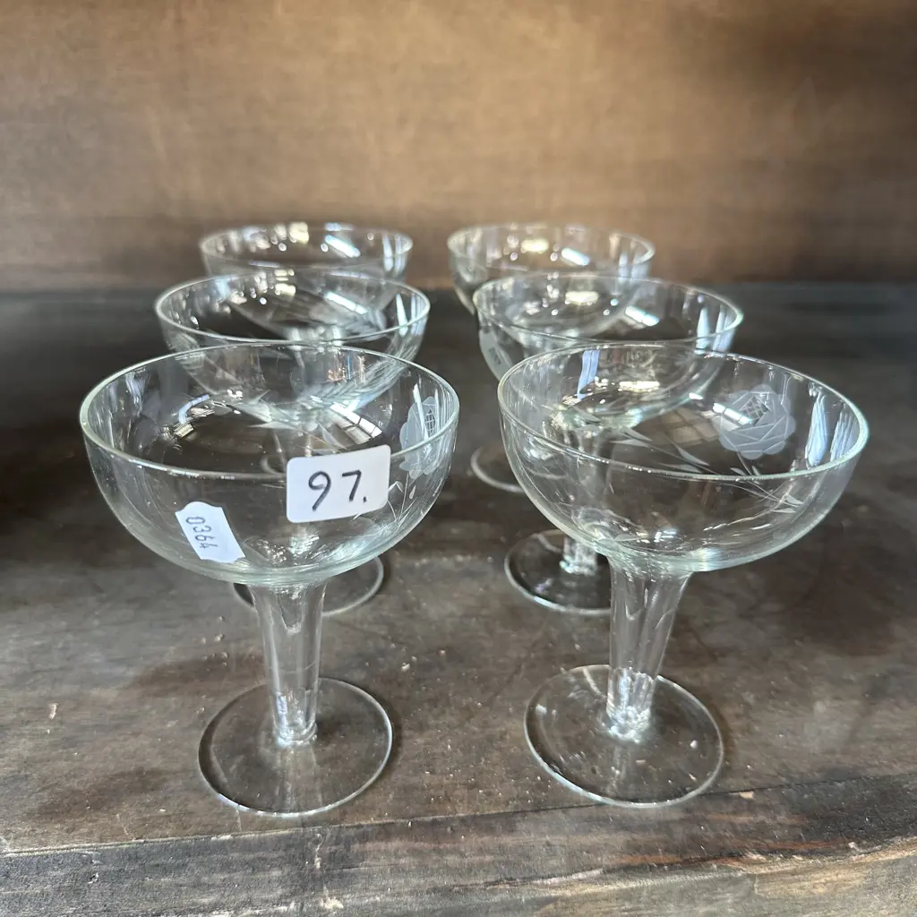 set of 6 vintage hollow stem Champagne glasses Image 1++