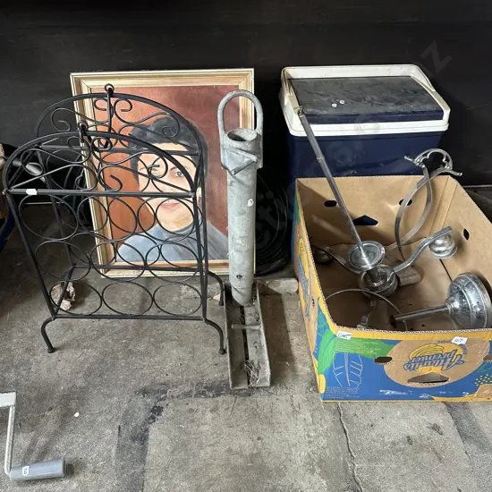 deco light fitting, wine rack etc