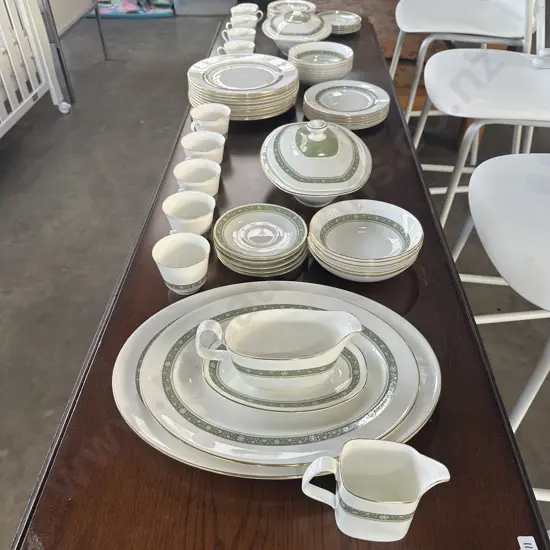RD "Rondelay" dinner service approx 60pc