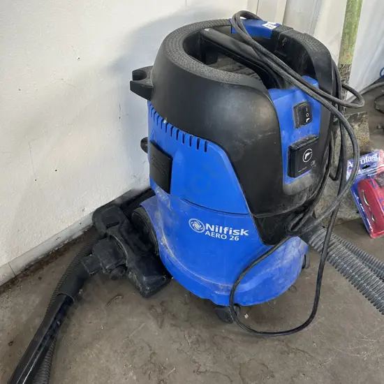 Nilfisk Aero 26 garage vac