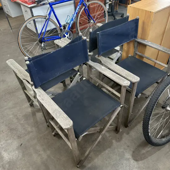 set of 4 folding outdoor chairs (arms could do with new glue)