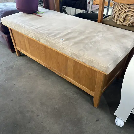 storage seat