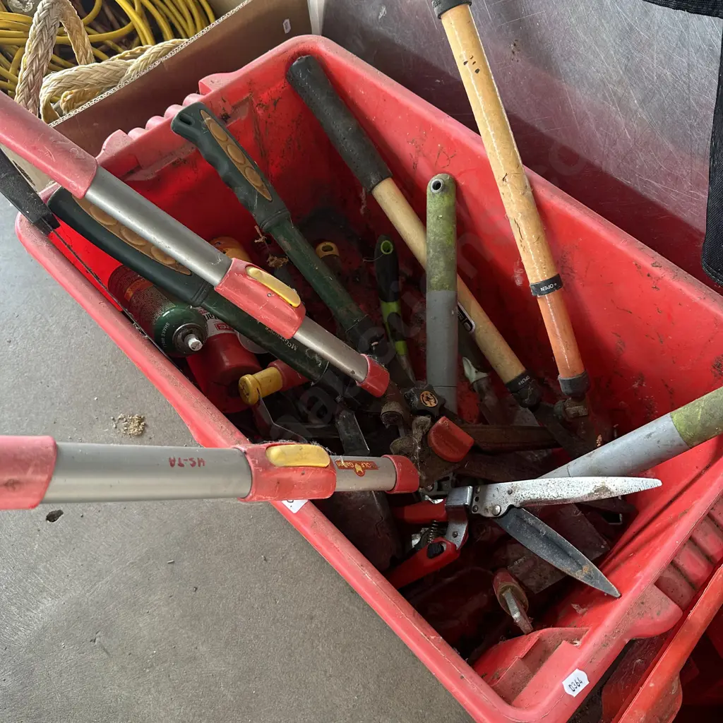 bin of gardening tools Image 1++