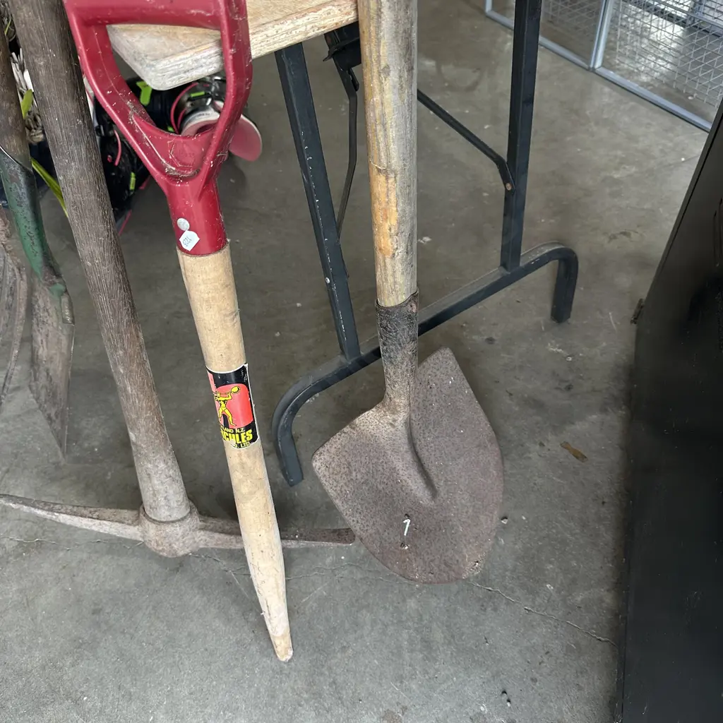 shovel and hole poker Image 1++