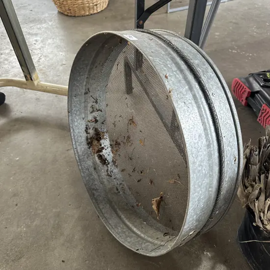 Soil sieve