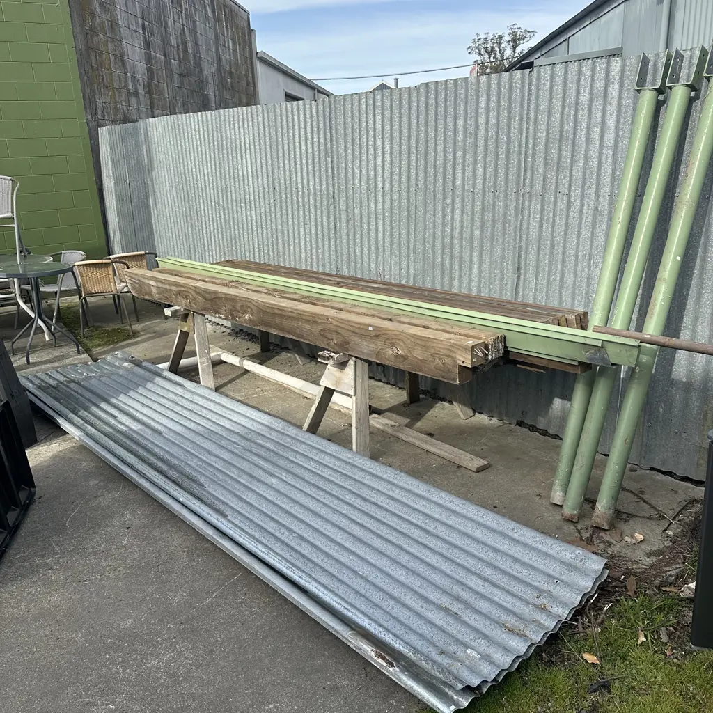 Building materials to make a Carport Image 1++