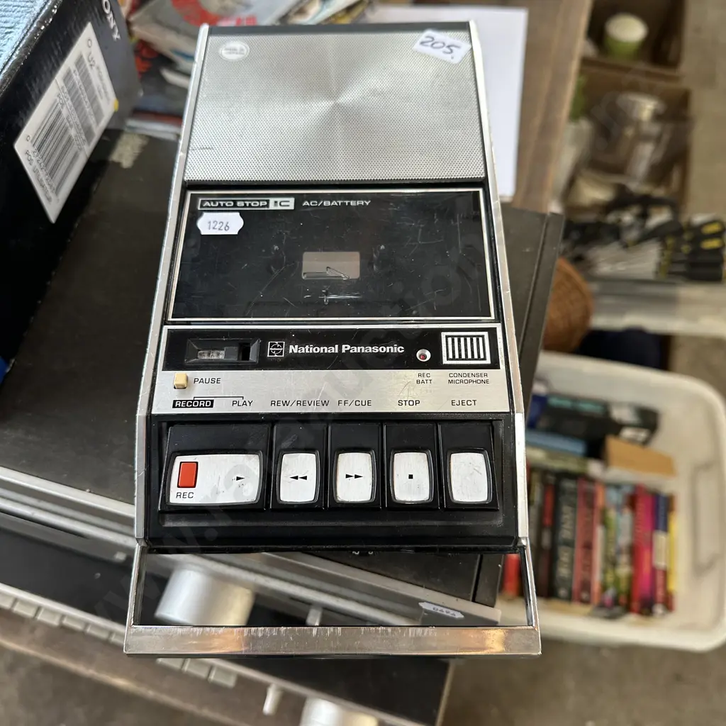 Vintage National Panasonic RQ-413SD portable tape play/recorder. Image 1++