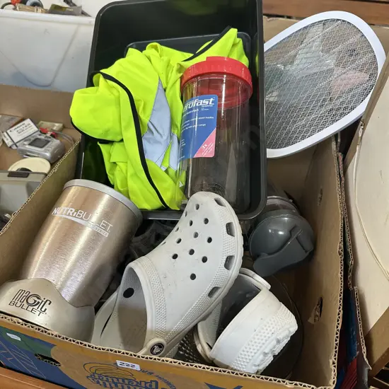 Box lot NutriBullet, size M9/W11 Crocs, hi-vis top etc.