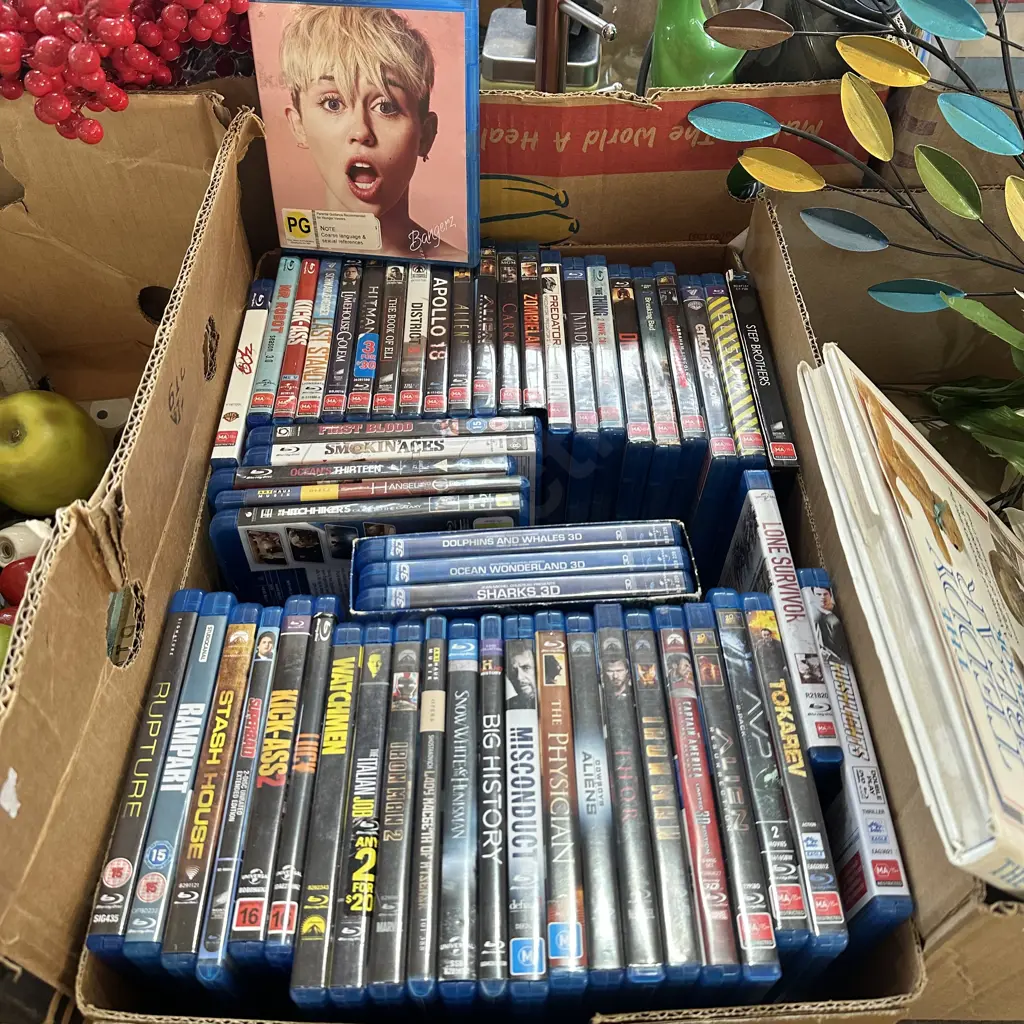 Box lot of Blu-ray movies. Image 1++