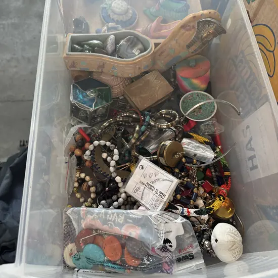 Costume jewellery and knick-knacks.