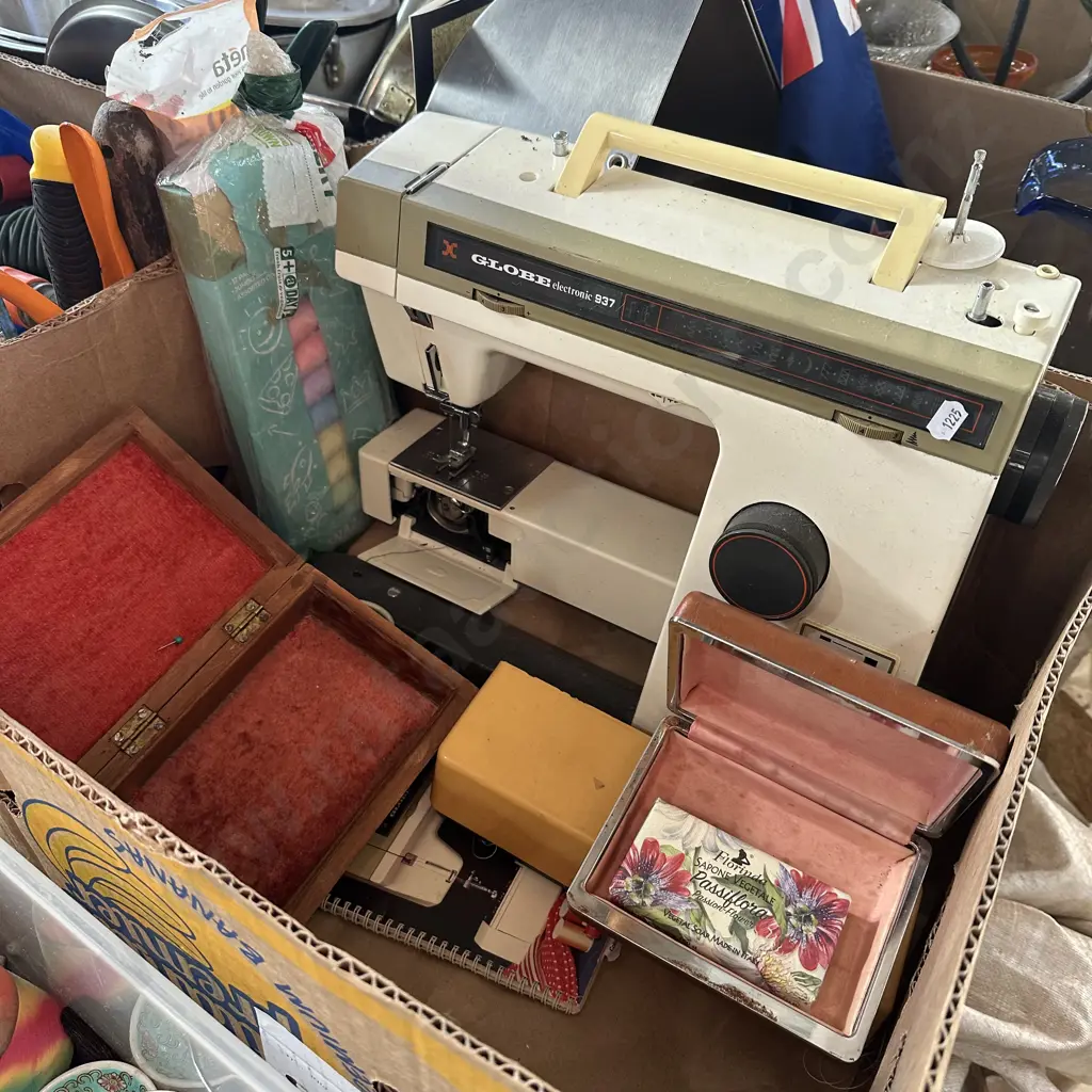 Globe electronic sewing machine plus jewellery boxes and chalk. Image 1++
