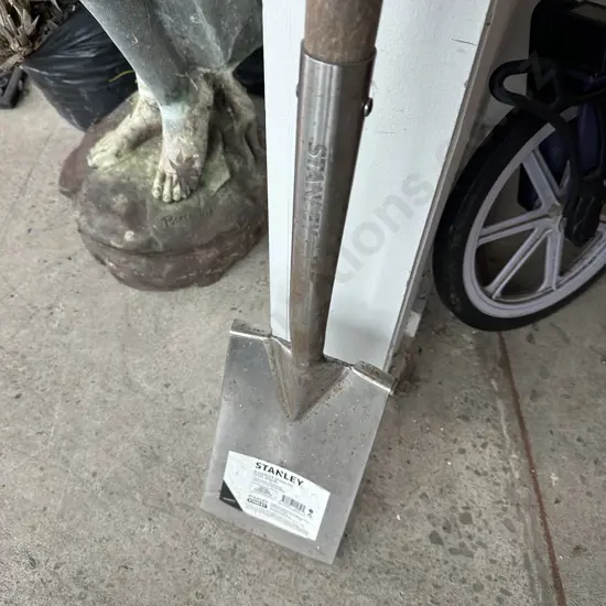 Stanley garden spade