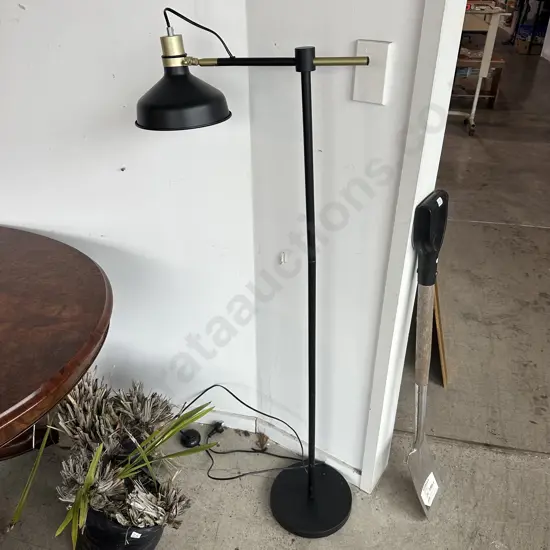 Reading lamp