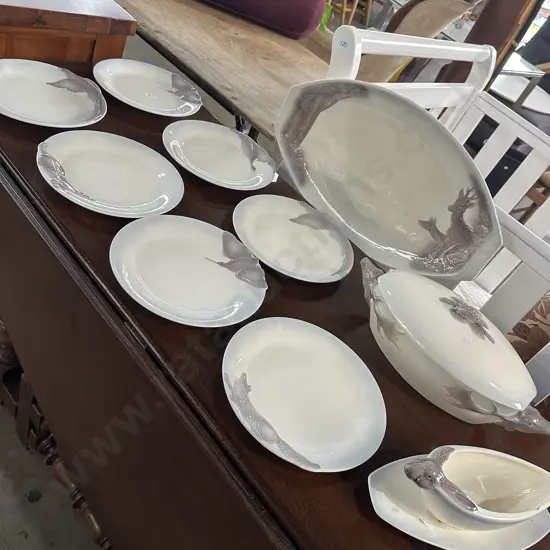 German 10pc dinner service featuring forest animals inc large platter