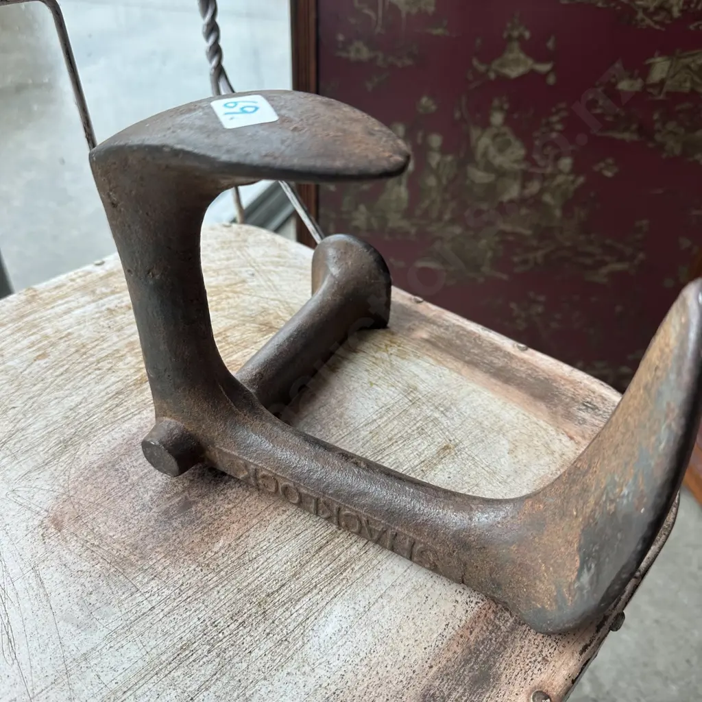 antique cast iron Shacklock anvil / door stop Image 1++