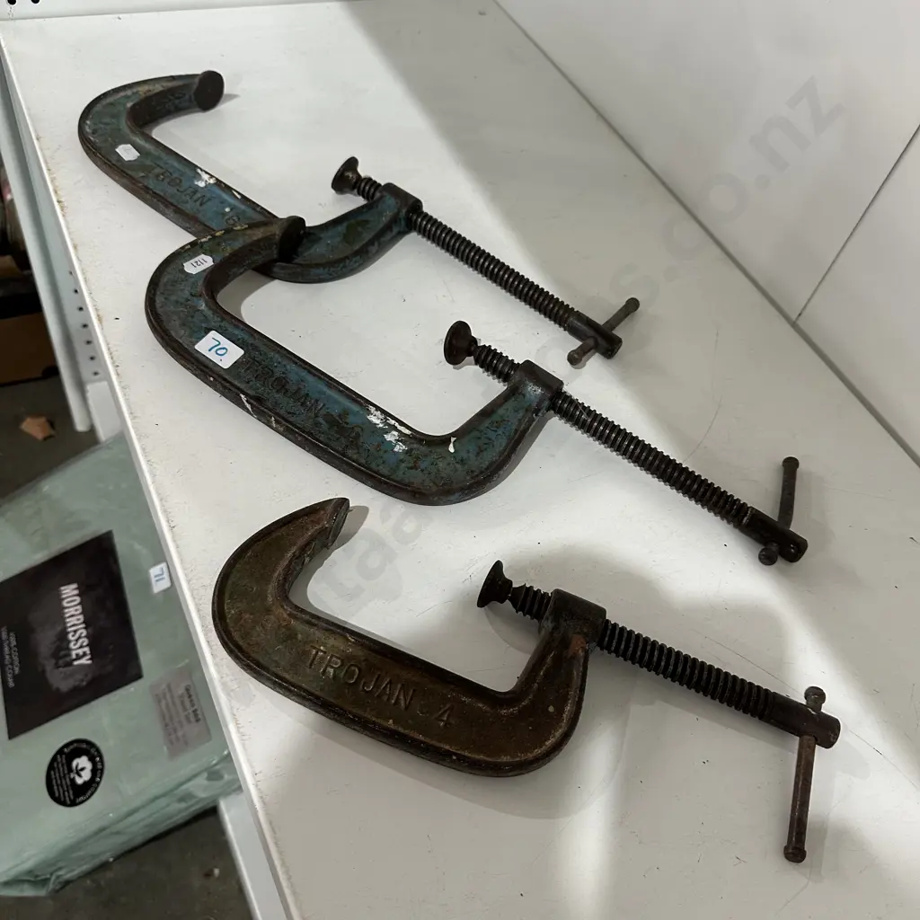 Pr of 6inch G clamps and 1x 4inch Image 1++