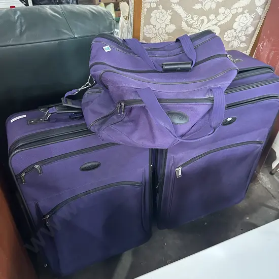 set 3 suitcases