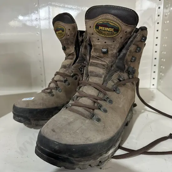 meindl hiking boots