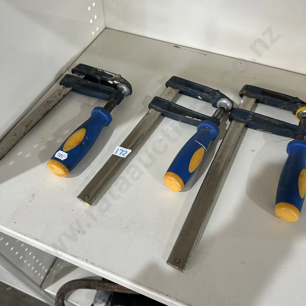 set 3 different size clamps Image 1++
