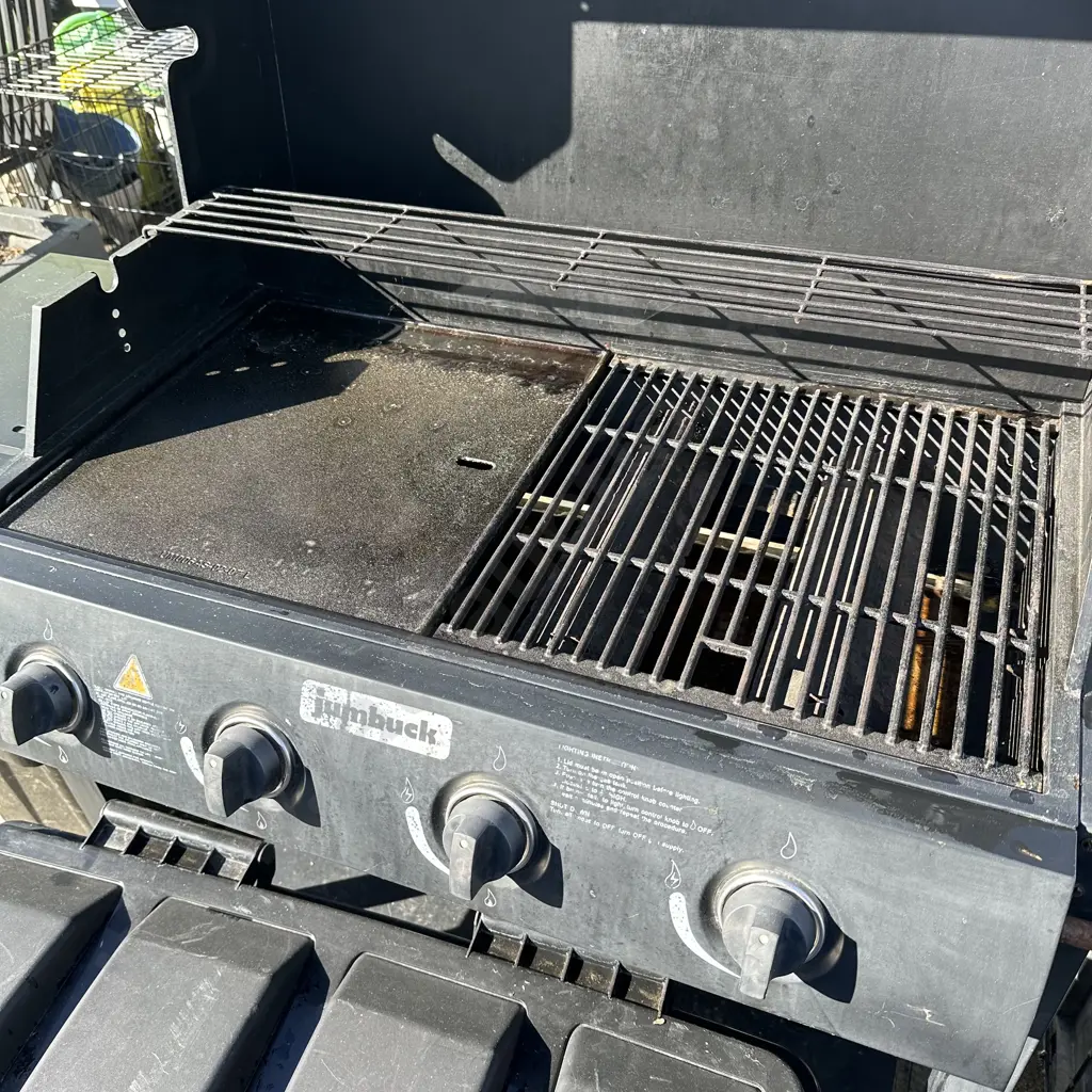 Jimbuck BBQ & bottle - good condition Image 1++