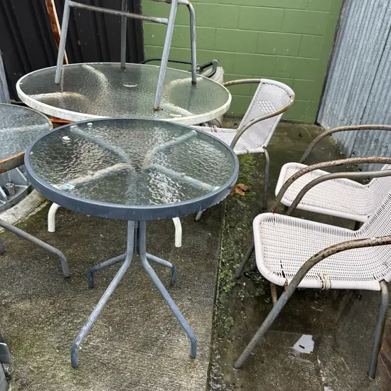 outdoor tables and chairs