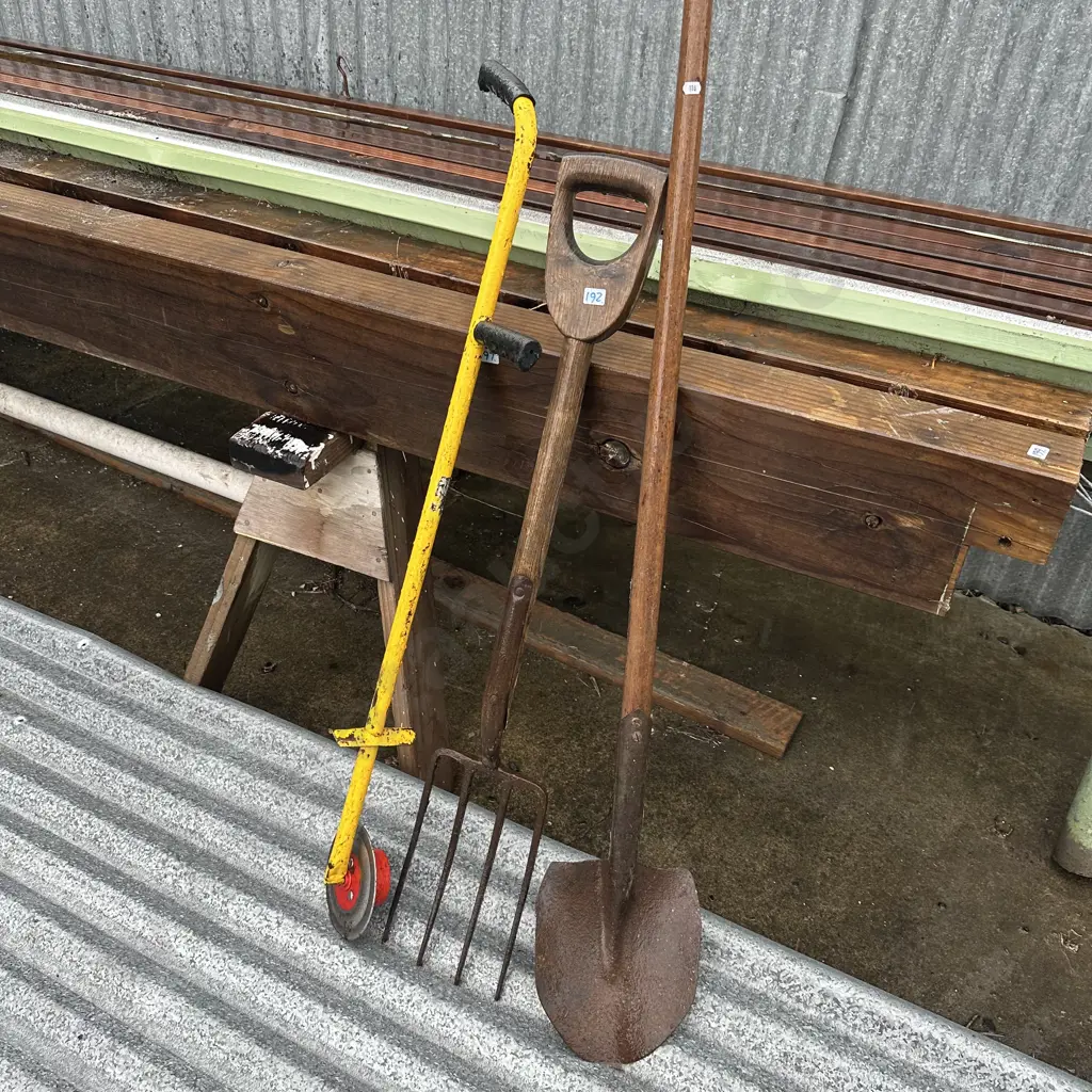 3 garden tools inc English fork Image 1++