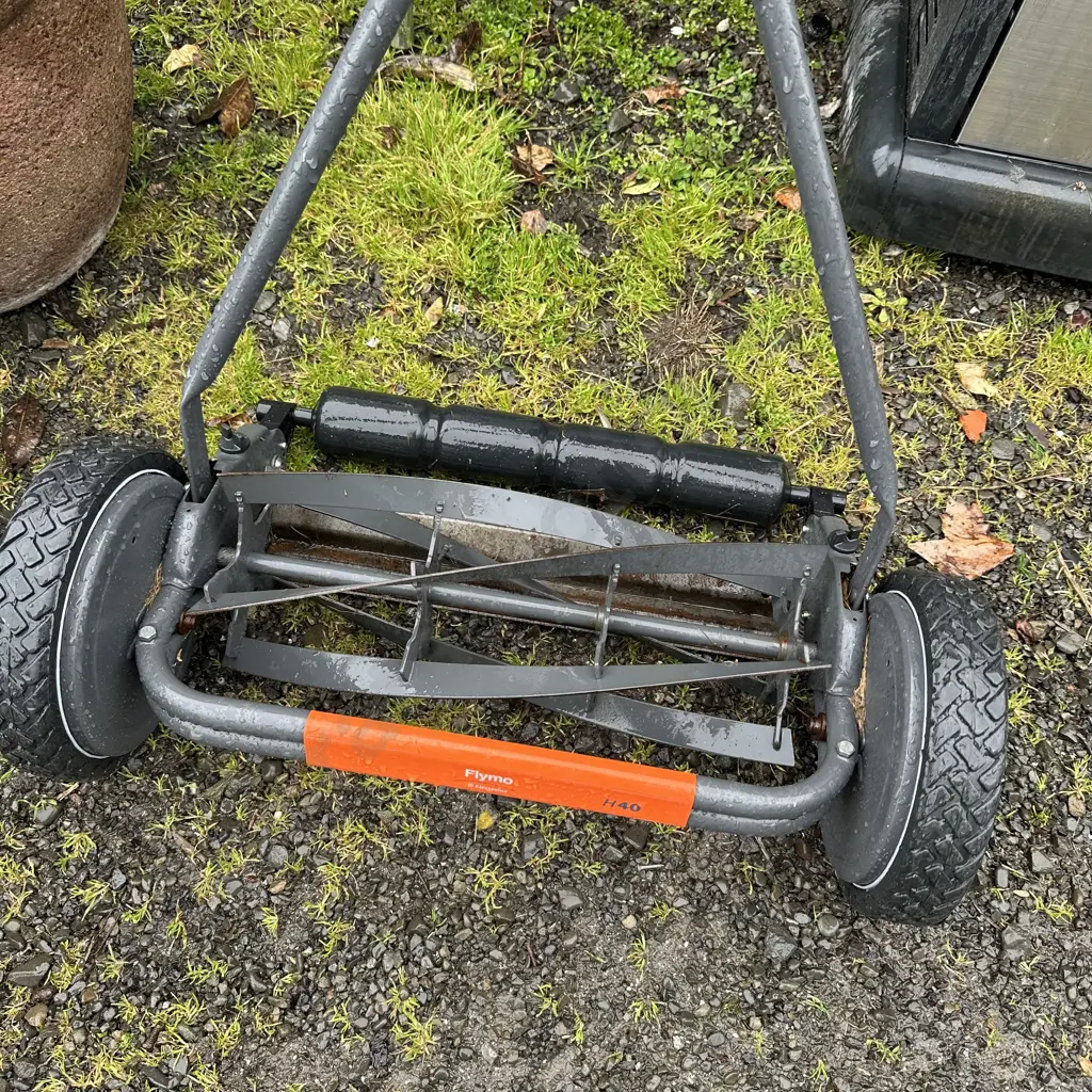 Flymo push mower, no catcher Image 1++