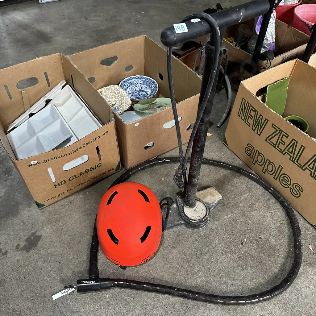 bike pump, HD lock cable, ski helmet Image 1++