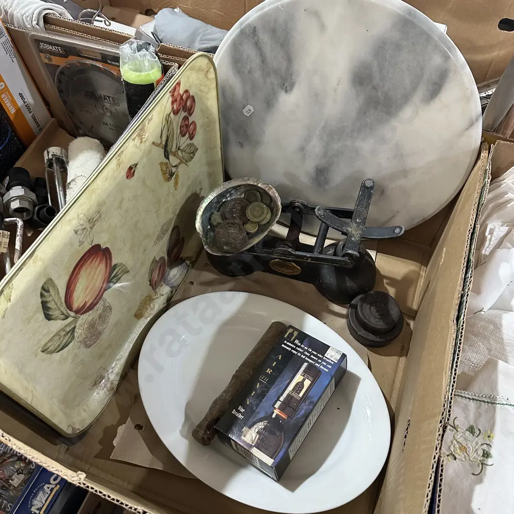 Marble lazy susan, vintage cast iron scales and weights including brass, plus trays etc. Image 1++