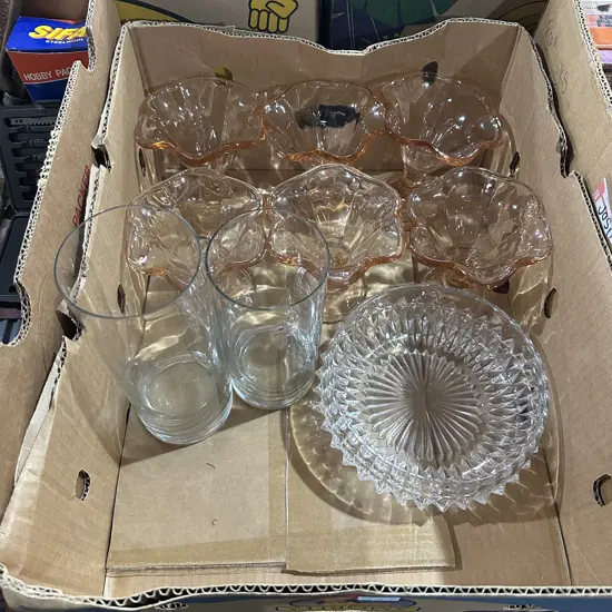 Box lot set of six Vintage Italian Fidenza glass footed dessert dishes, two Turkish glasses/vases etc.