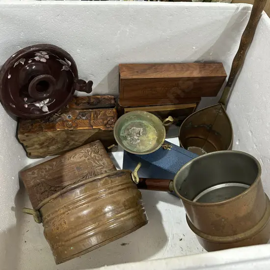 Box lot assorted vintage copper and brass kitchenalia, wooden boxes and enamelware.