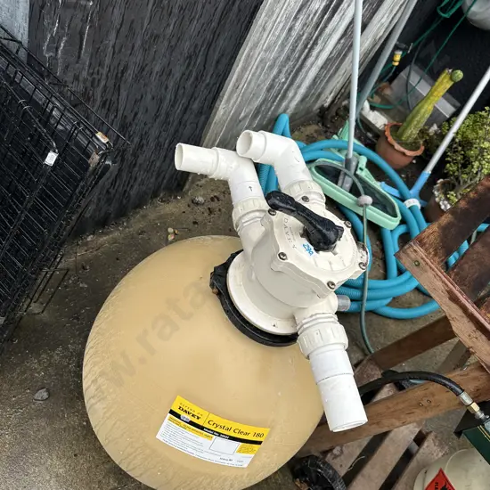 Pool sand filter and hoses etc