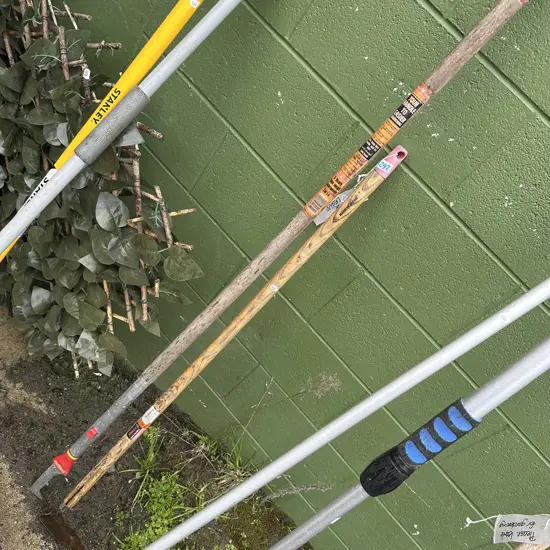 pick, leaf rake, spade etc