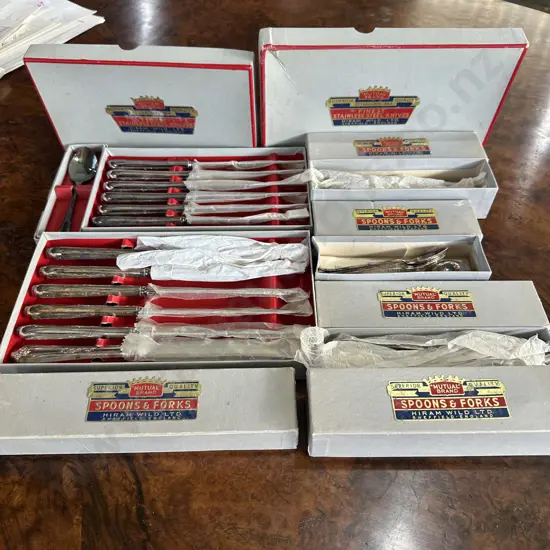 boxed sets of cuttlery