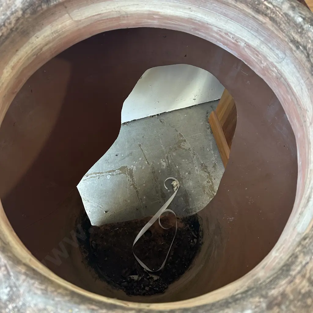 even larger Italian pot (has missing section) Image 1++