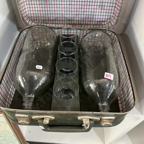 flagon picnic set