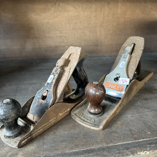 2 planes