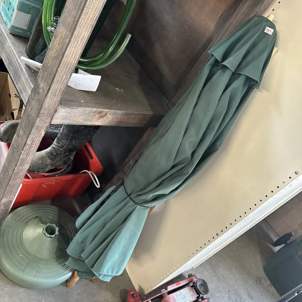 umbrella and stand Image 1++