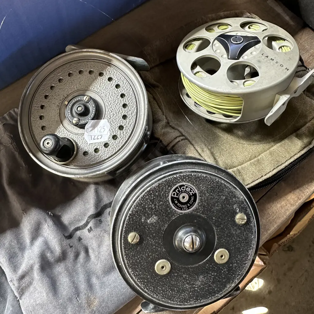 2 x vintage Young & Sons reels plus Lamson Image 1++