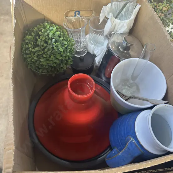 Morrocan oven dish, plunger etc