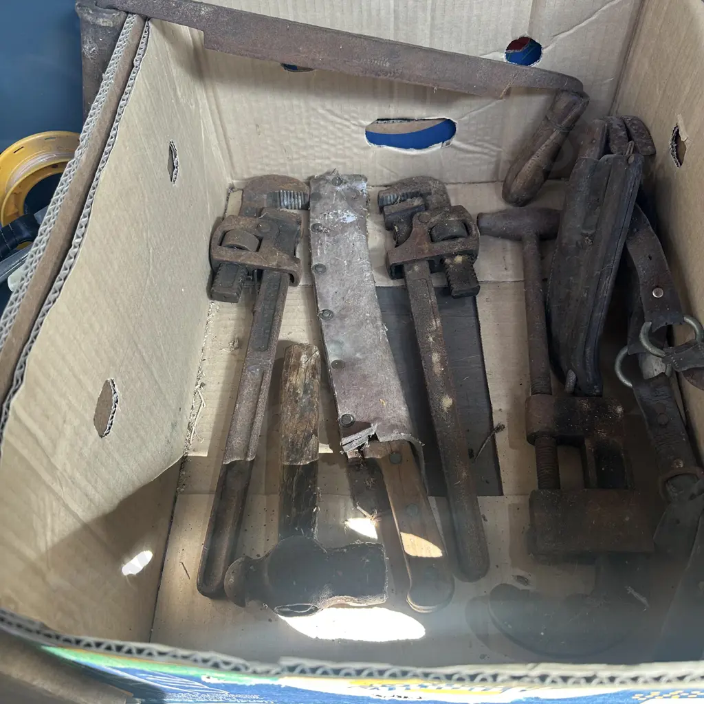 2 box old tools and garden tools  inc antique drawknife (2 photo) Image 1++
