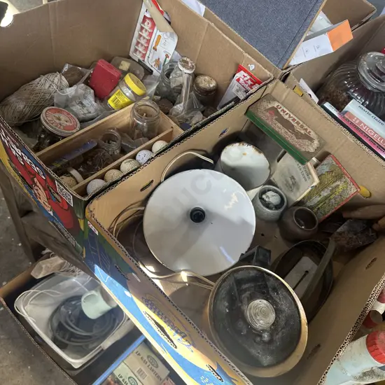 2 box collectables and hardware