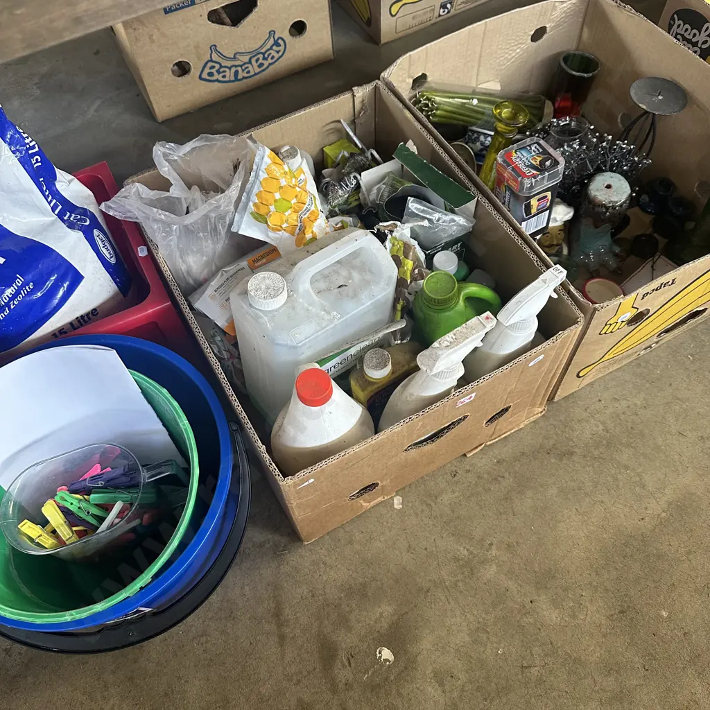 2 box plus buckets etc Image 1++