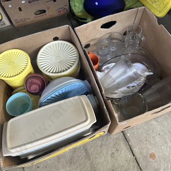 2 box vintage kitchen ware