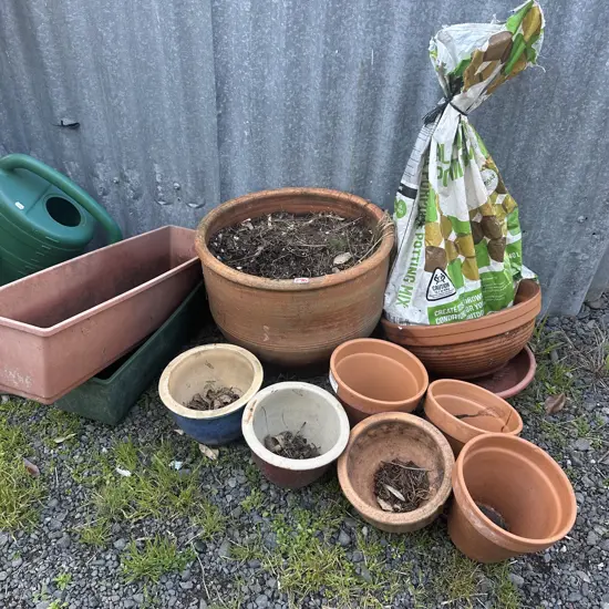 asst planters etc