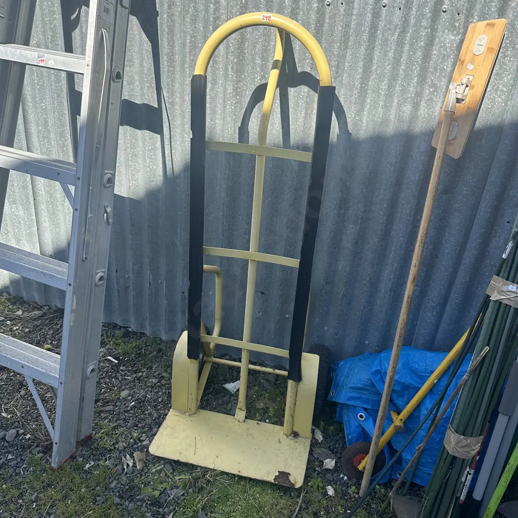 hand trolley Image 1++
